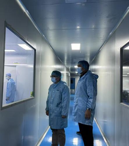 ຢ້ຽມຢາມໂຮງງານໂດຍແຂກໃນງານວາງສະແດງ MEDICA ໃນເຢຍລະມັນ; ຂຸດຄົ້ນໂອກາດໃຫມ່ໃນຕະຫຼາດການແພດເອີຣົບ